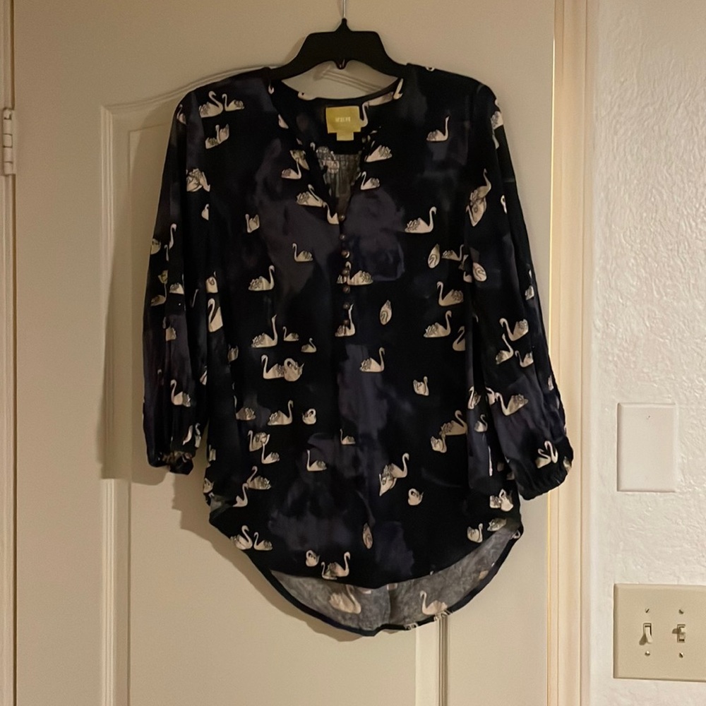 Maeve swan top